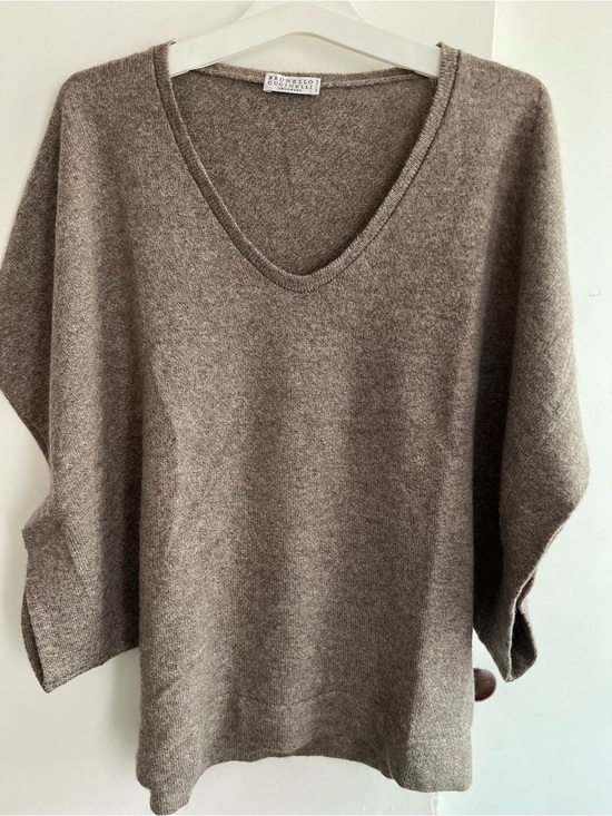 Brunello Cucinelli Sweaters - Brunello Cucinelli Taupe V-Neck Cashmere Sweater